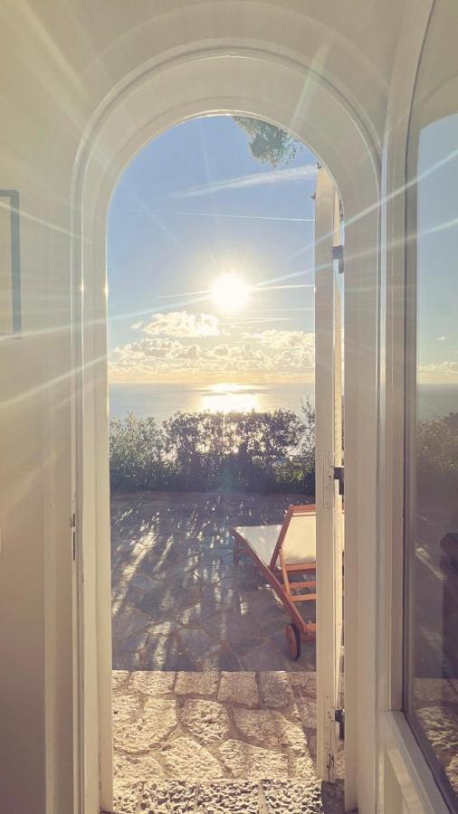 La Casetta Delle Api Capri