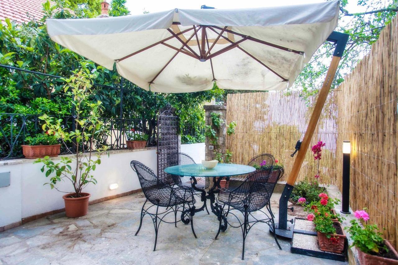 Silia Bed & Breakfast 3*