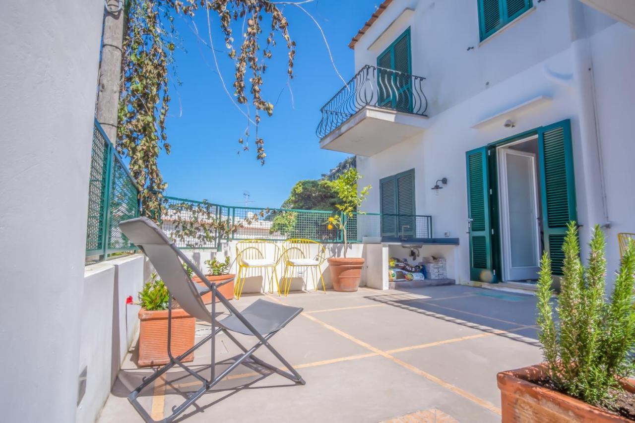 Il Sorriso Di Bri Capri