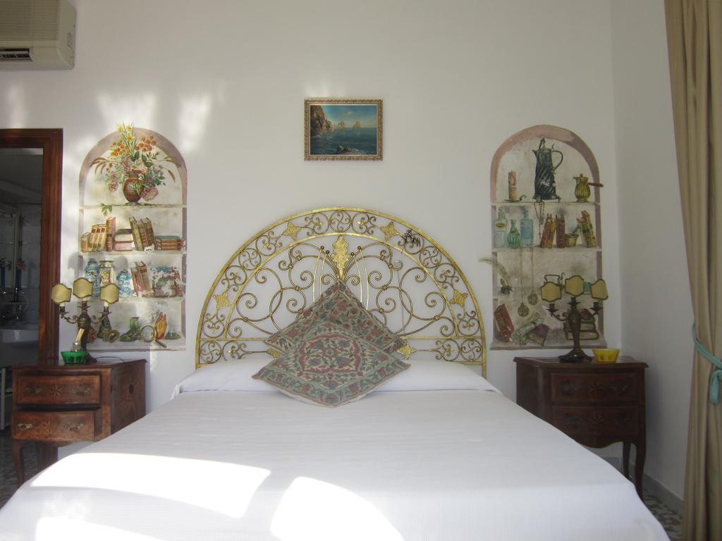 Casa Del Solitario Oda ve Kahvaltı Capri