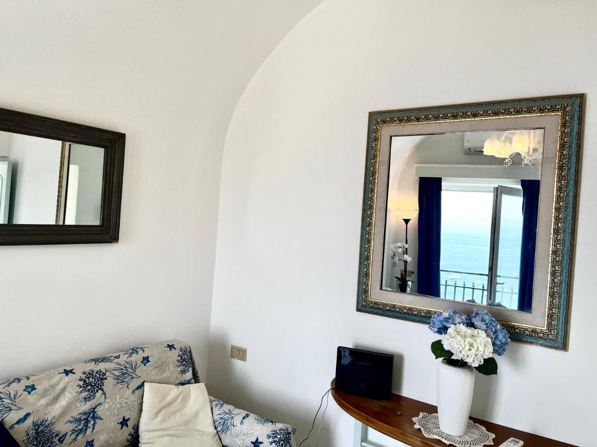 Holiday home Limoncello Luxury In Piazzetta With Terrace View