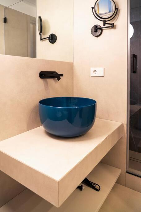 Blue Essence Apartment Capri