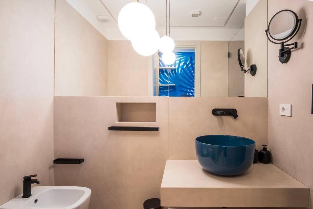 Blue Essence Apartment Capri