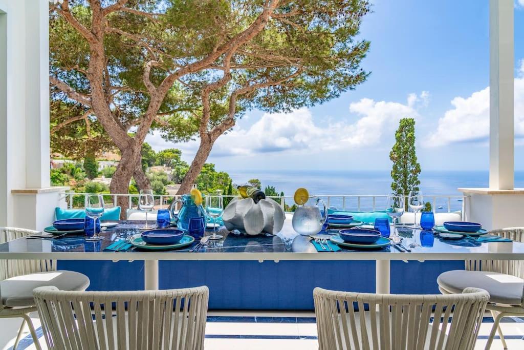 Blue Essence Apartment Capri