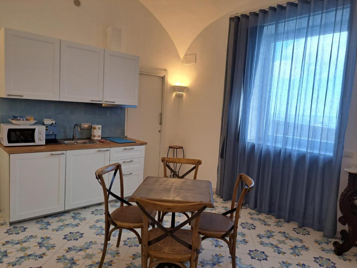 Tre Re Via Marina Grande,264 Apartment *
