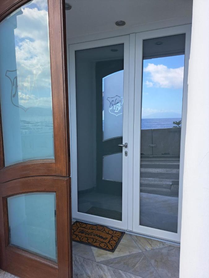 Tre Re Via Marina Grande,264