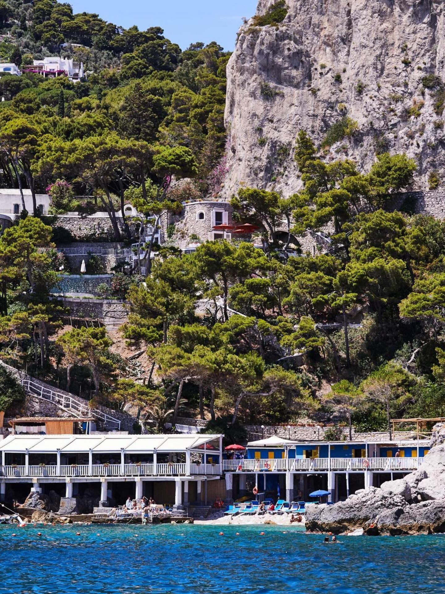 Cisterna Capri, Private Front With Pool Capri