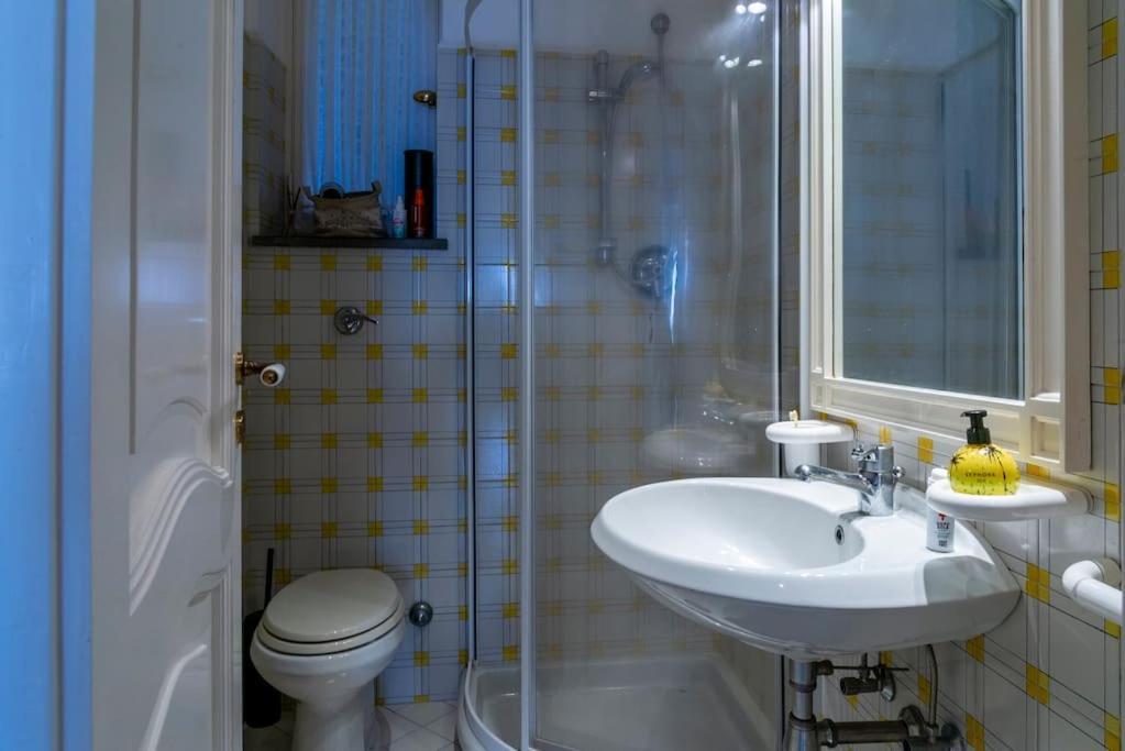 Beautiful With View In The Heart Of Casa vacanze *