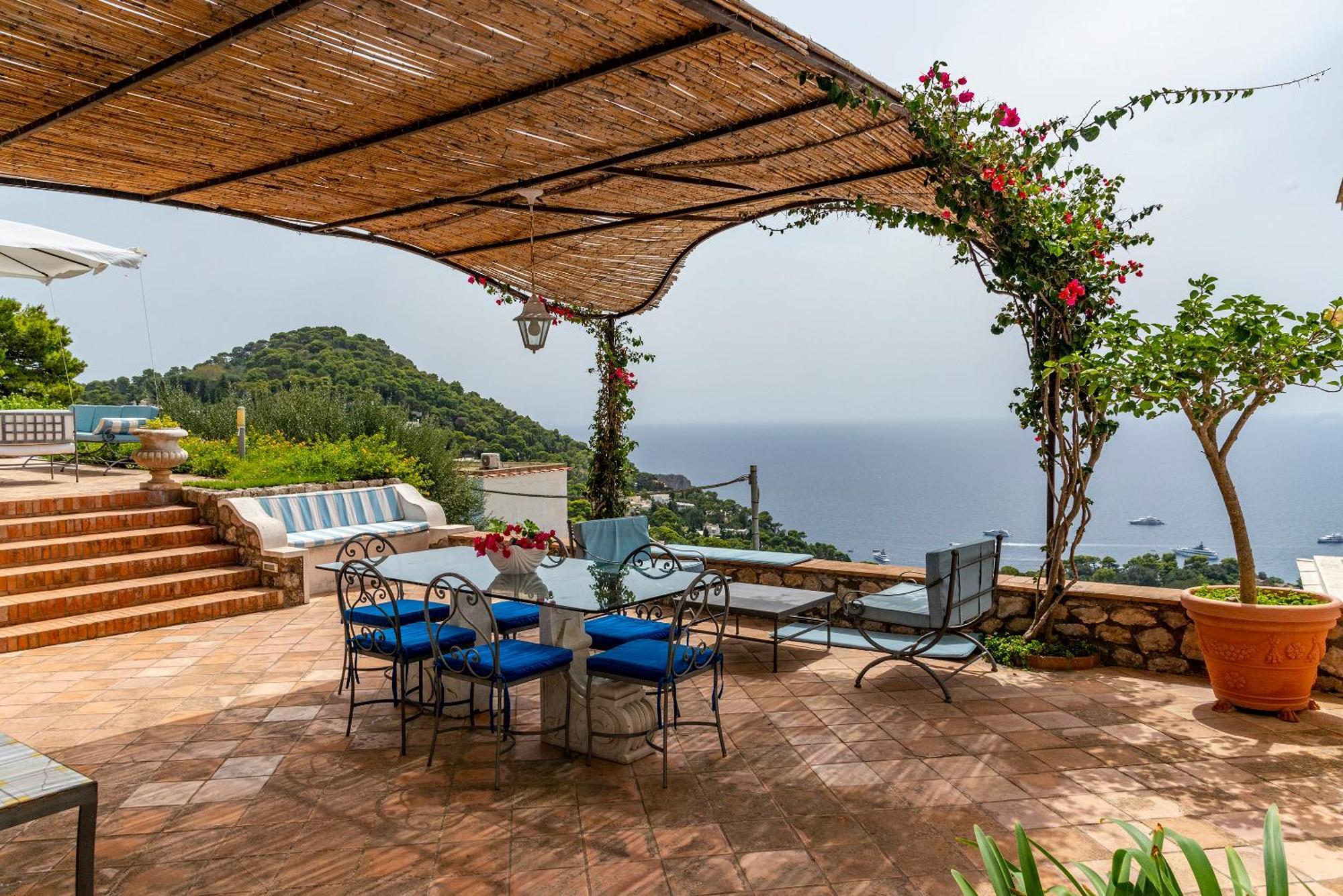 Beautiful With View In The Heart Of Casa vacanze *