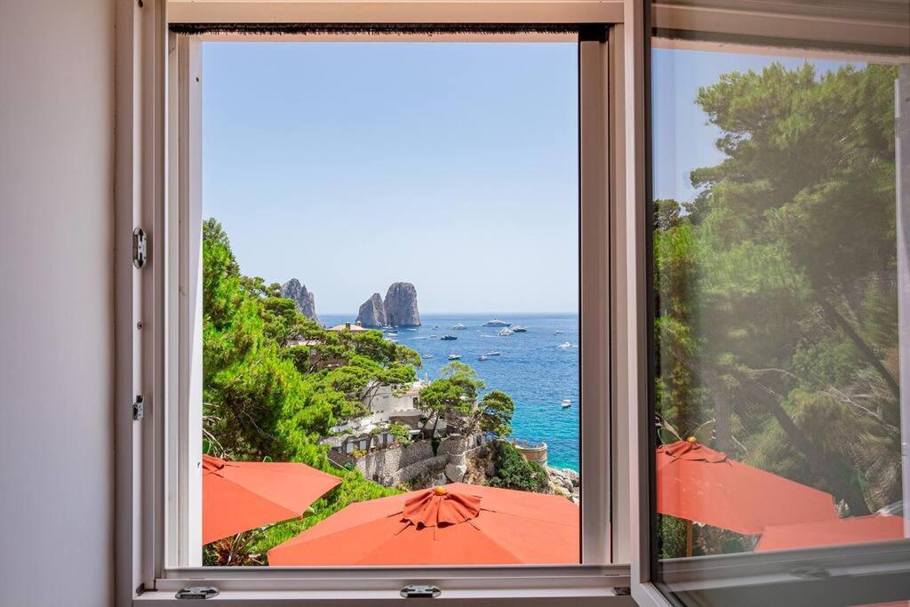 Cisterna Capri, Private Front With Pool * Capri