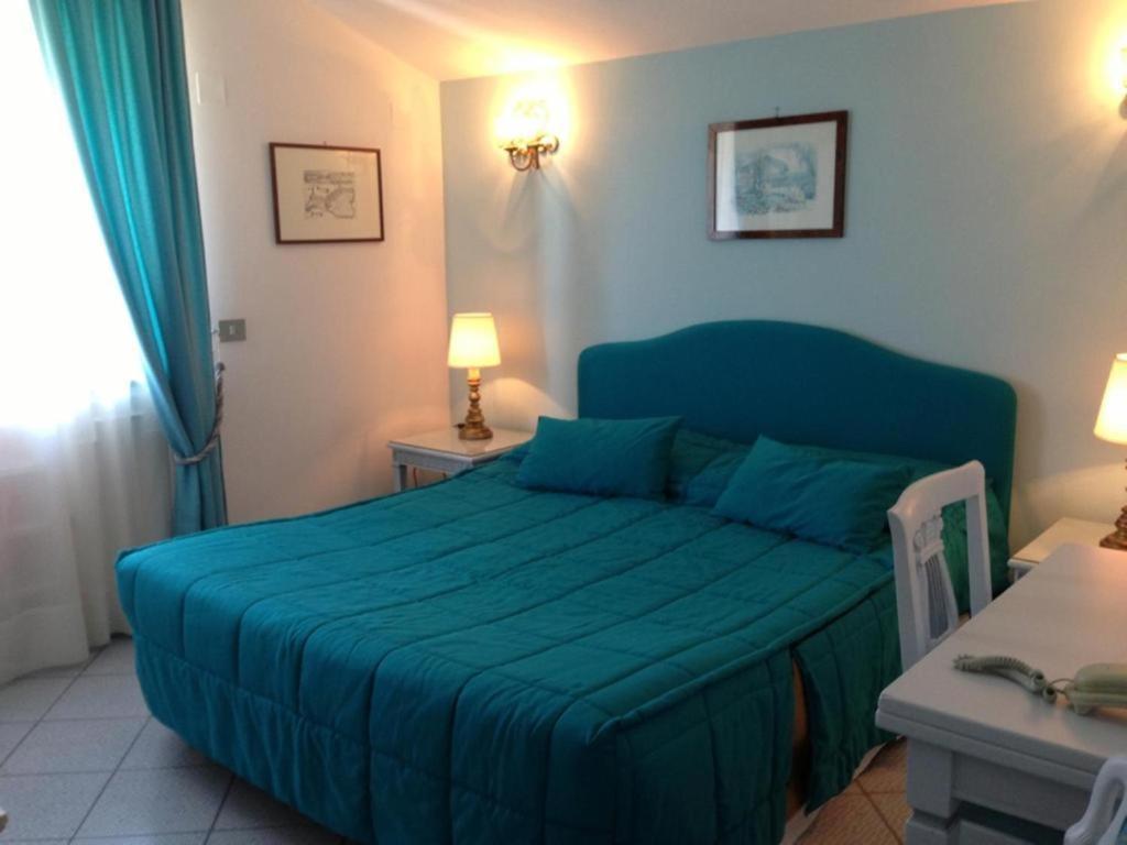 Palatium Mari Capri
