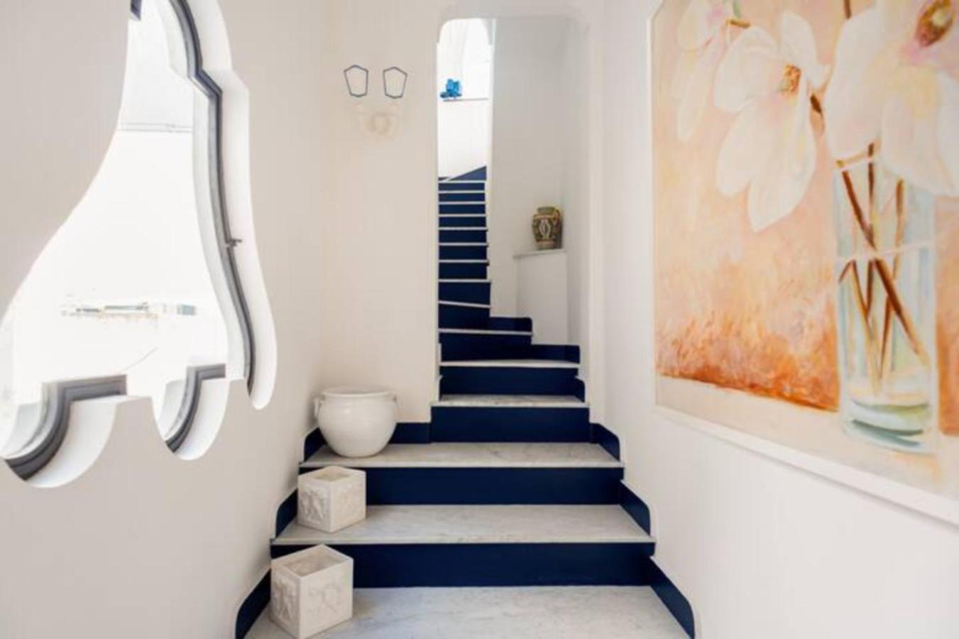 Boutique * Capri