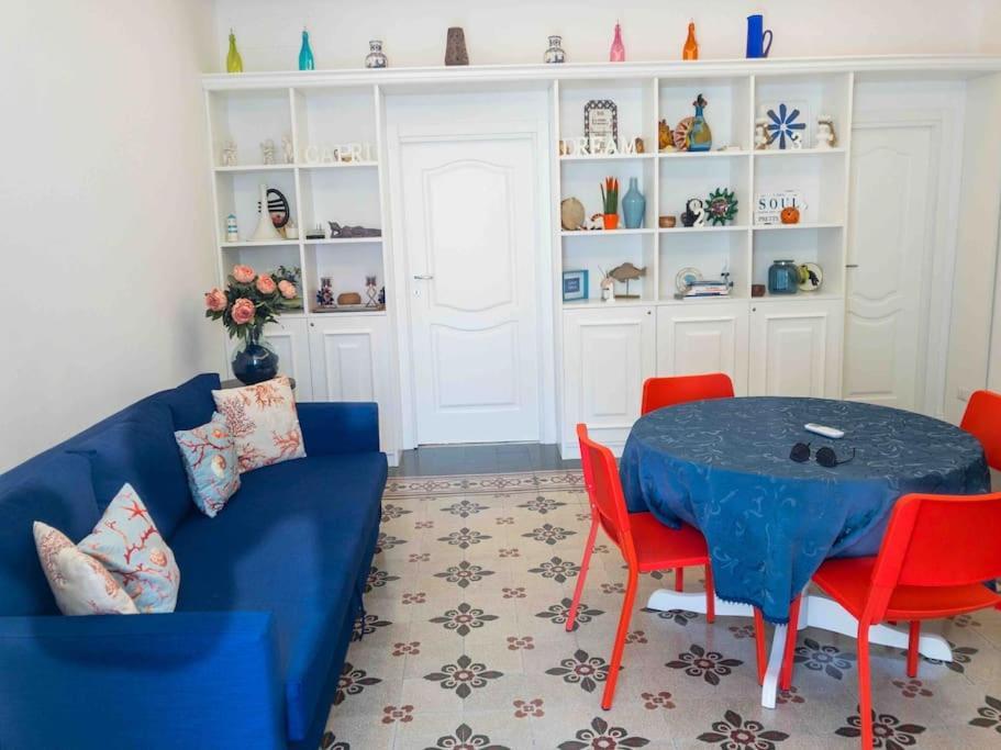 Un Passo Dal Porto Di Casa Leva *