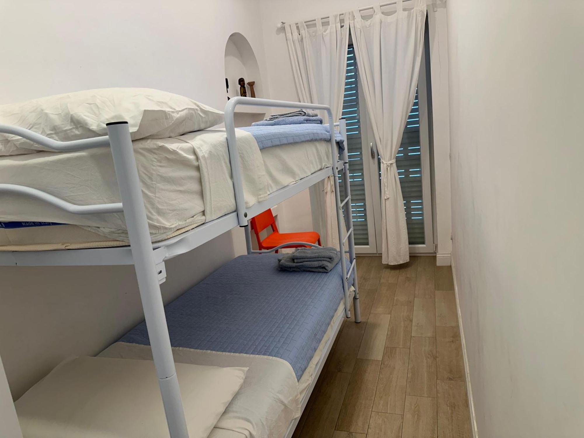 Un Passo Dal Porto Di Casa Leva Capri