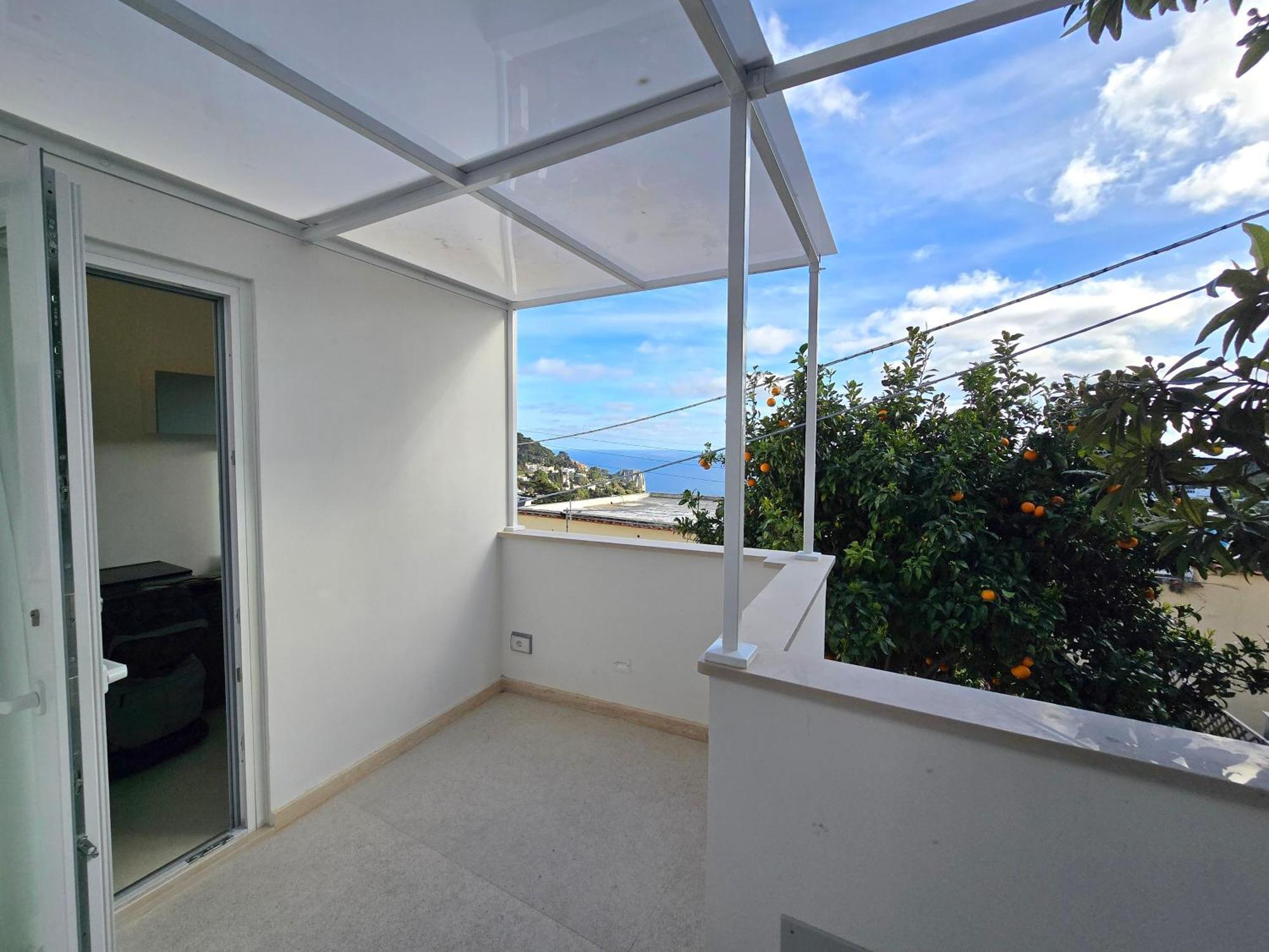Sopramonte Exclusive Capri