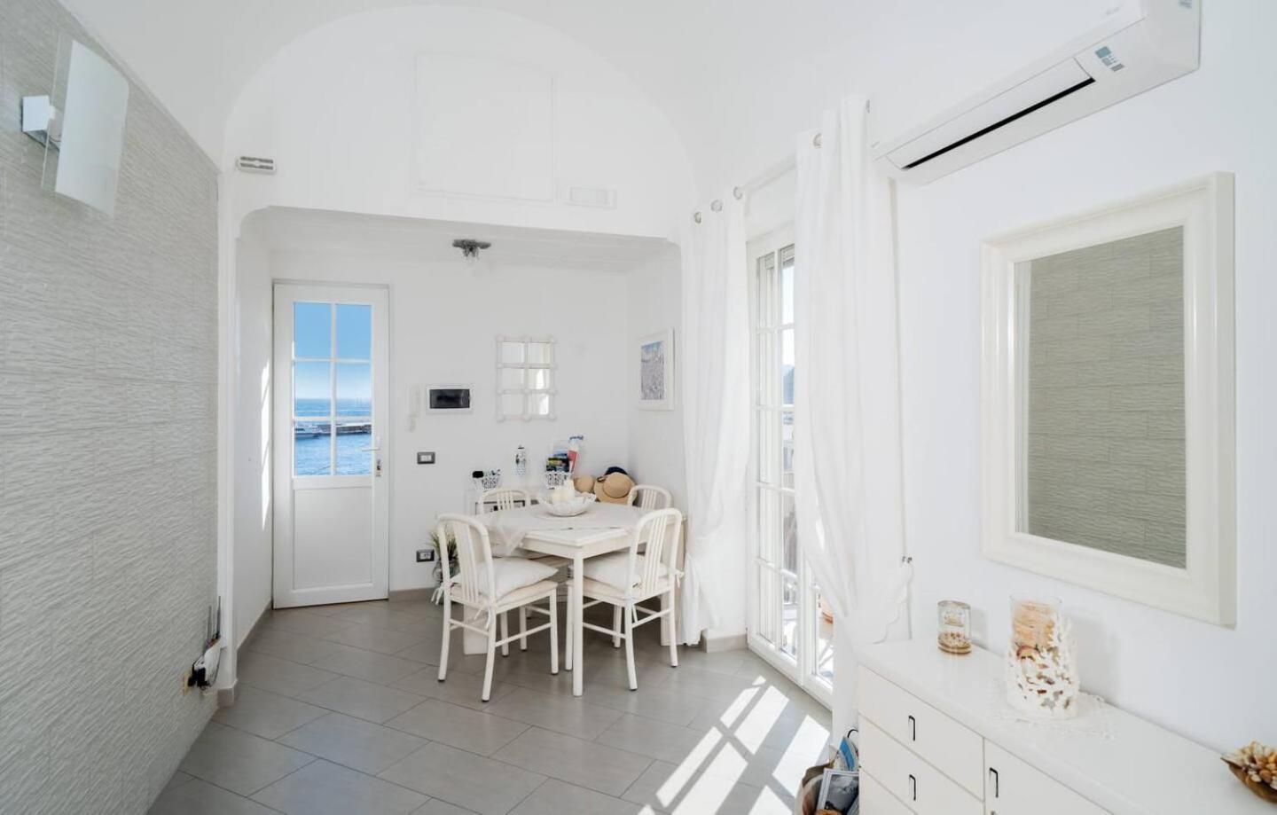 Donna Rosa - Charming House By The Sea *