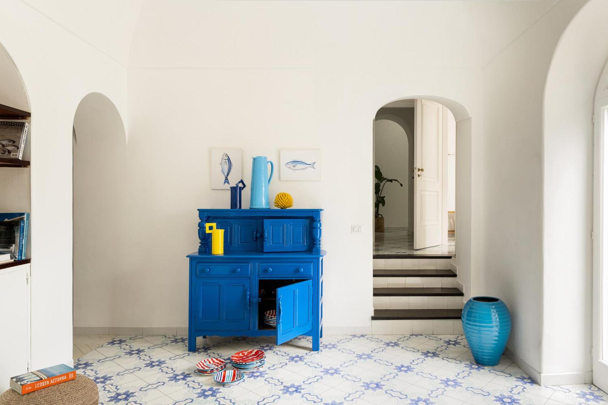 Tila, Jacuzzi, Patio, 4 Sleeps * Capri