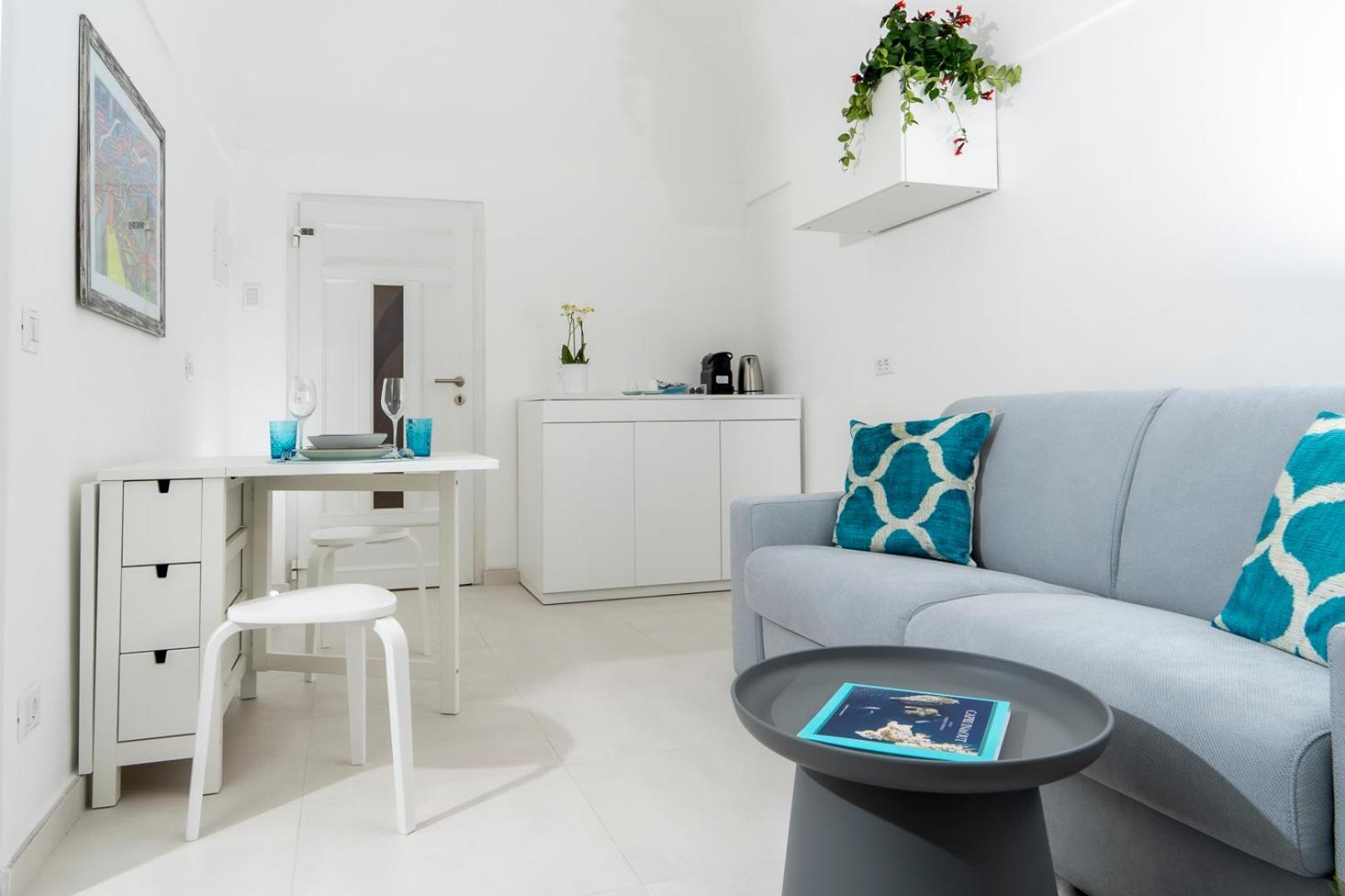 A 10 Passi Apartment Capri