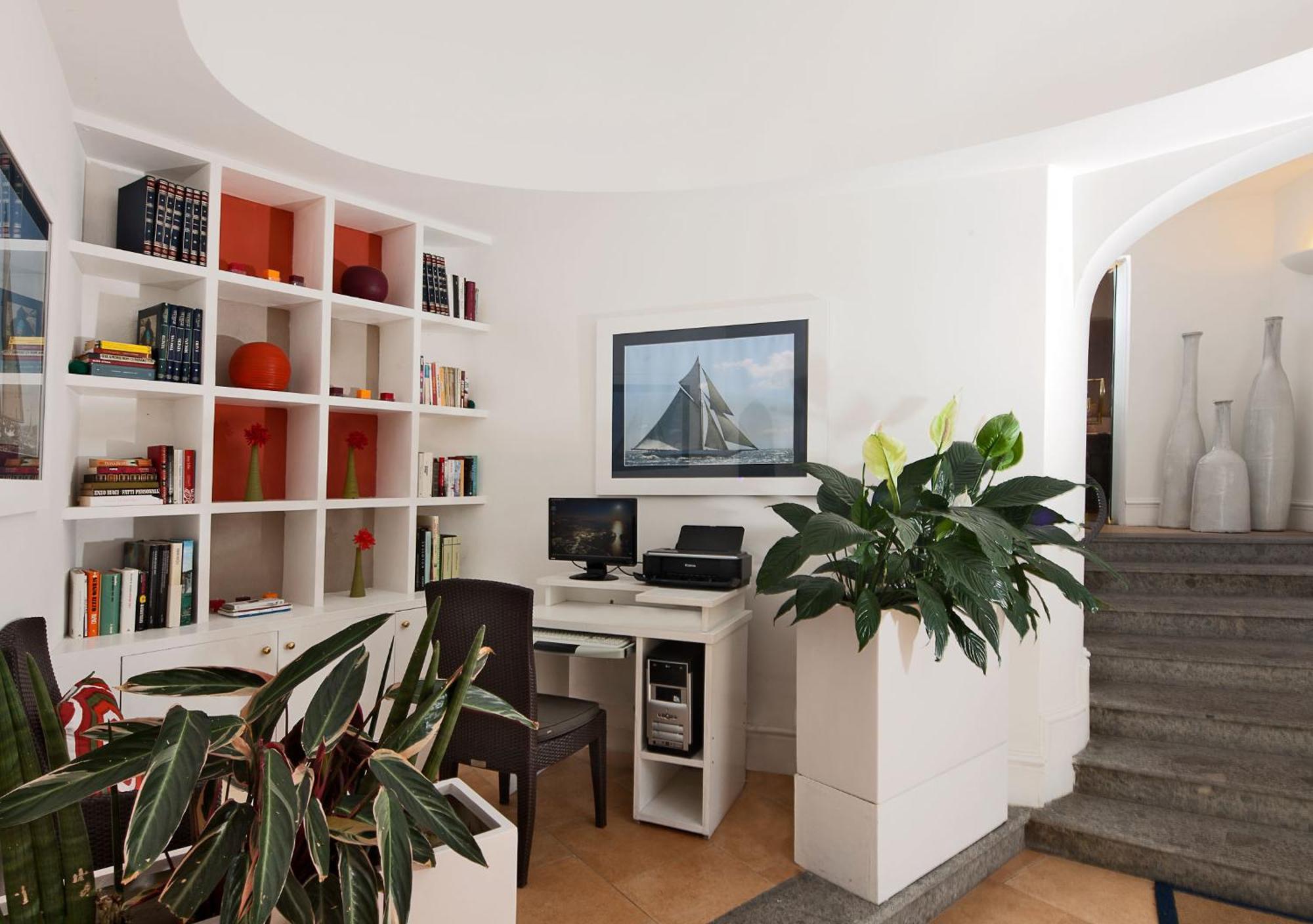 Hotel Della Piccola Marina 4*