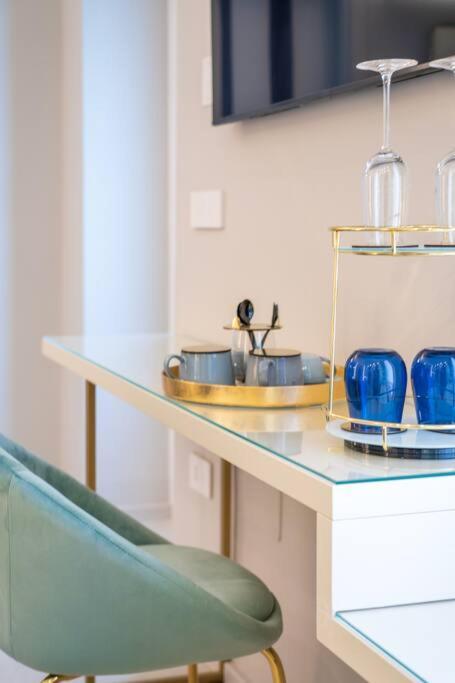 Apartment Blue Essence