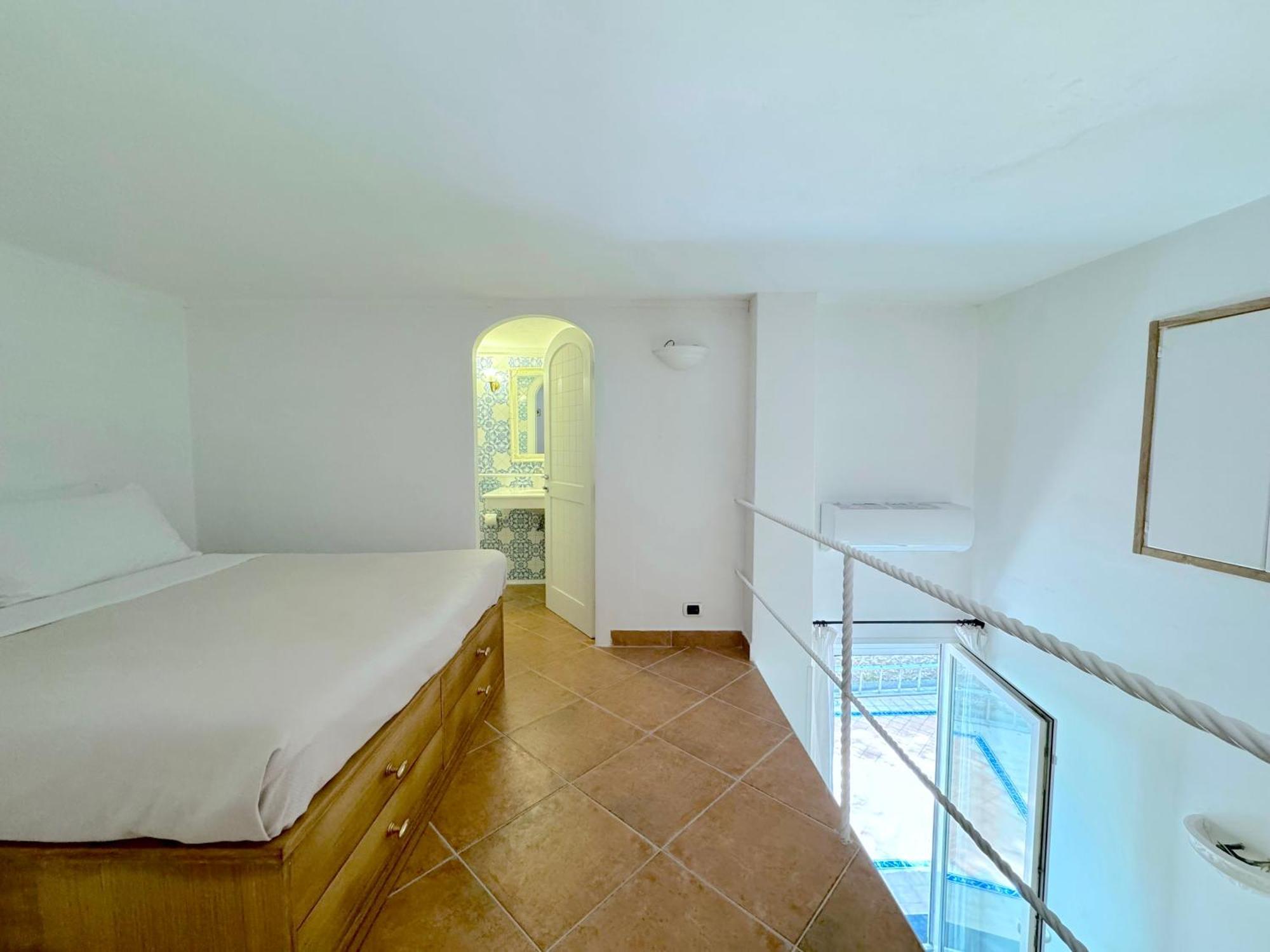 Oliveto * Capri