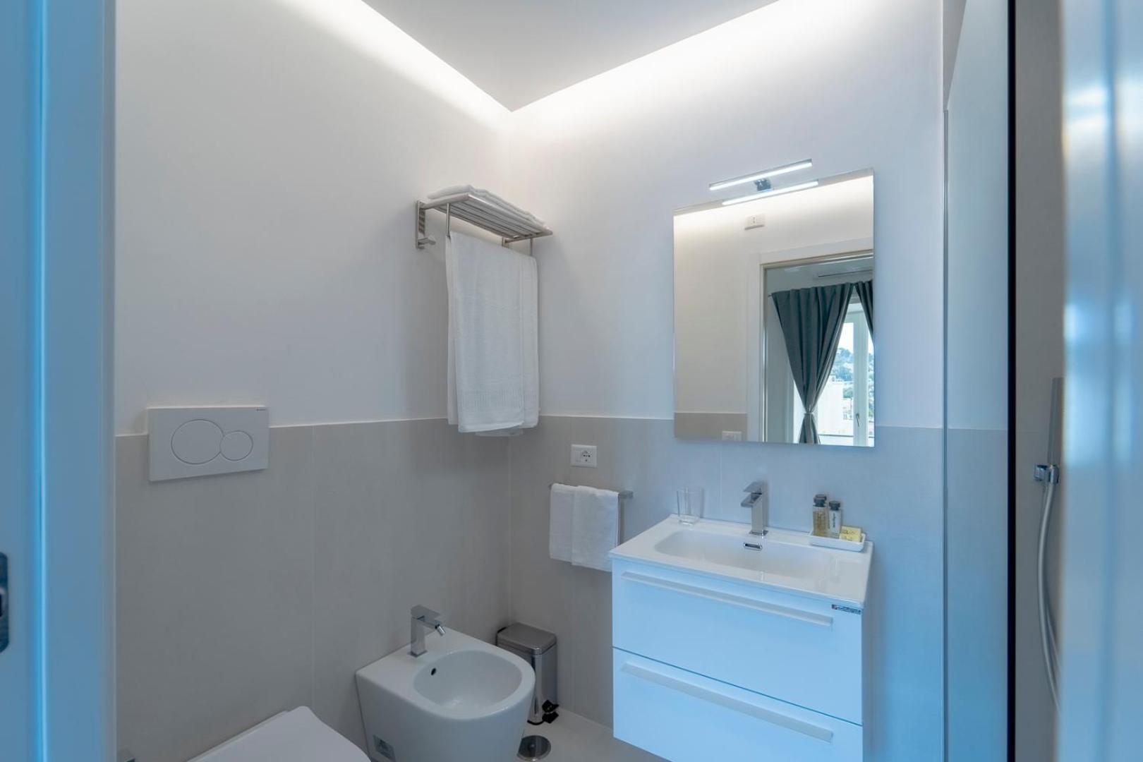 A 10 Passi Apartment *