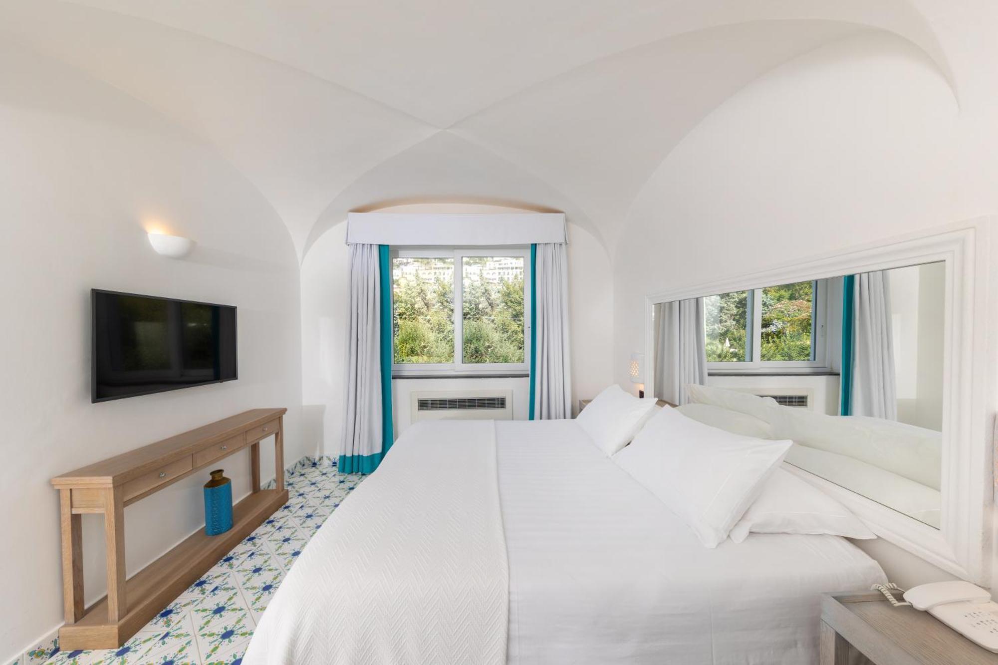Mamela Hotel