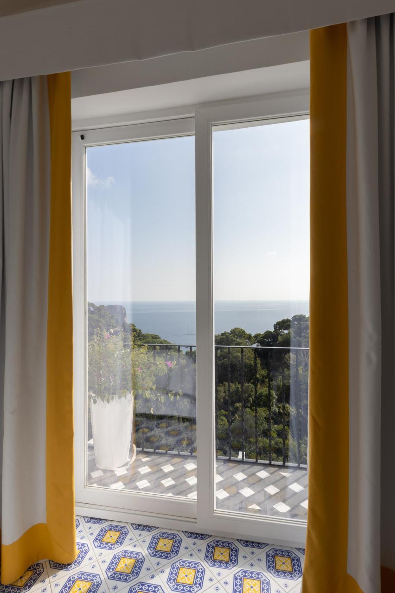 Mamela Hotel