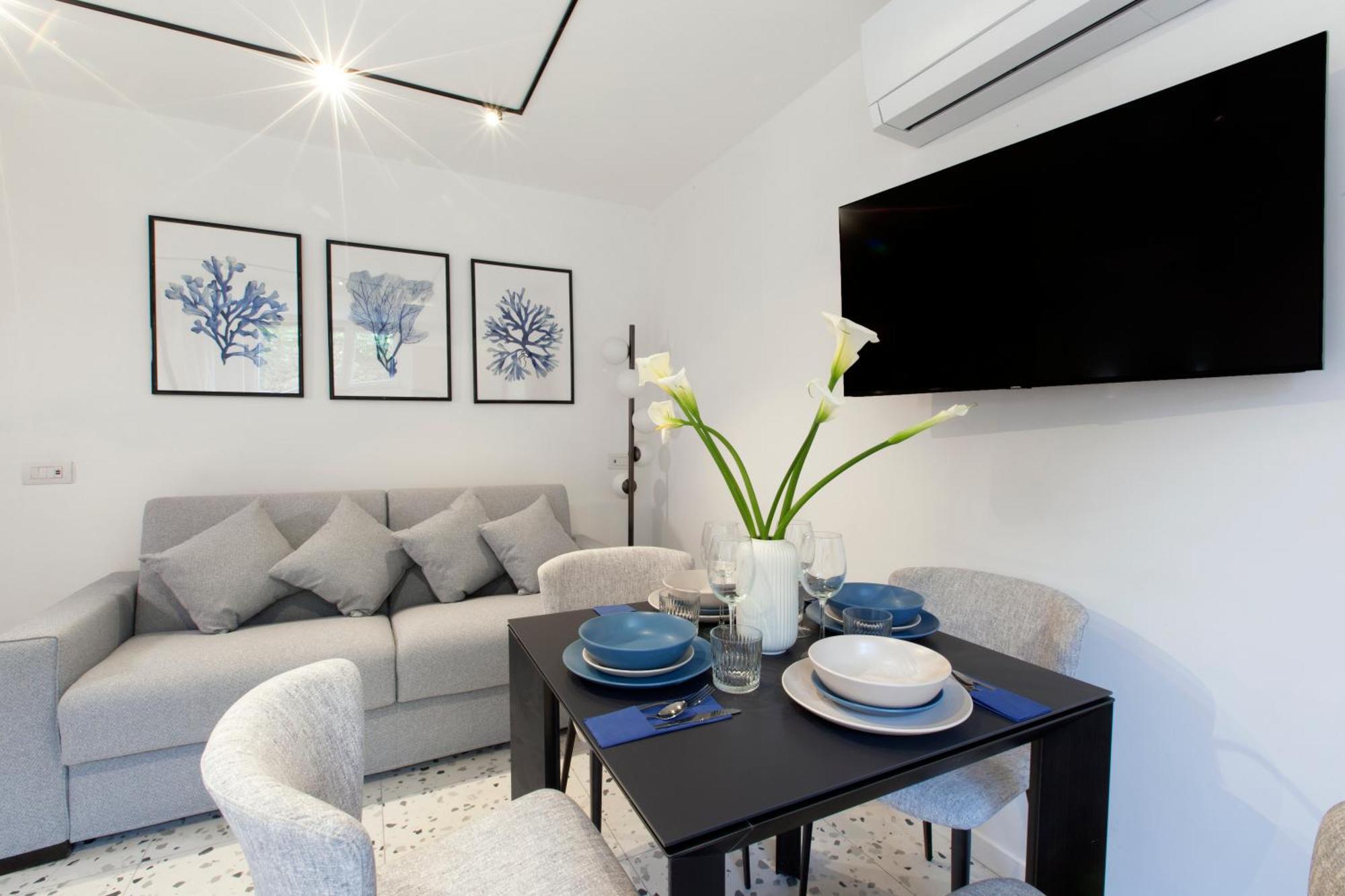 House Apartment *