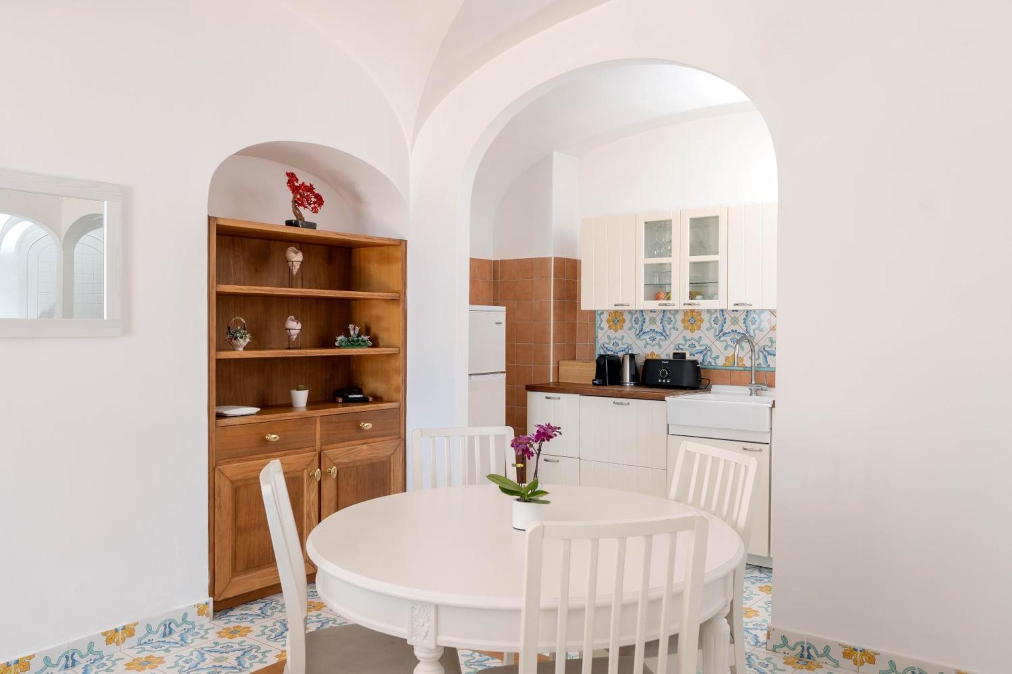 Apartment Oliveto *