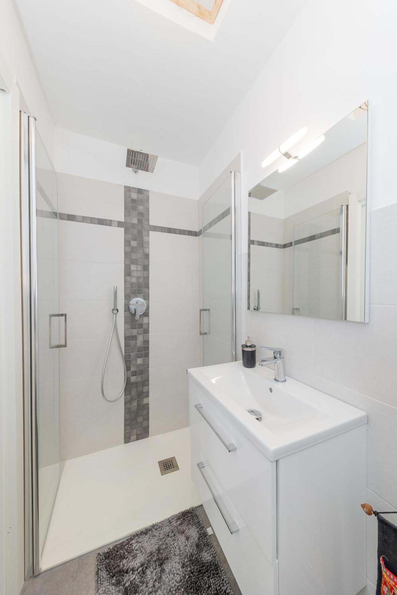 Apartment Blue Di