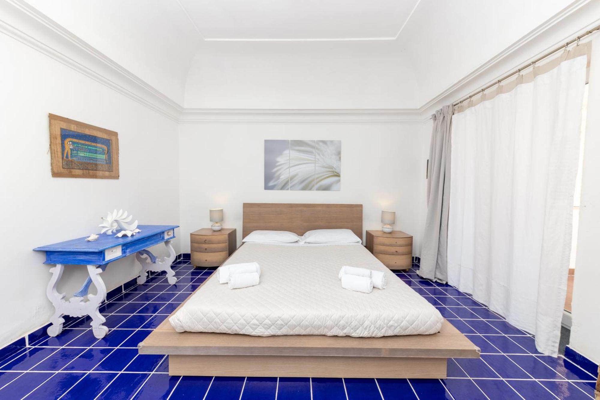 Apartment Blue Di *
