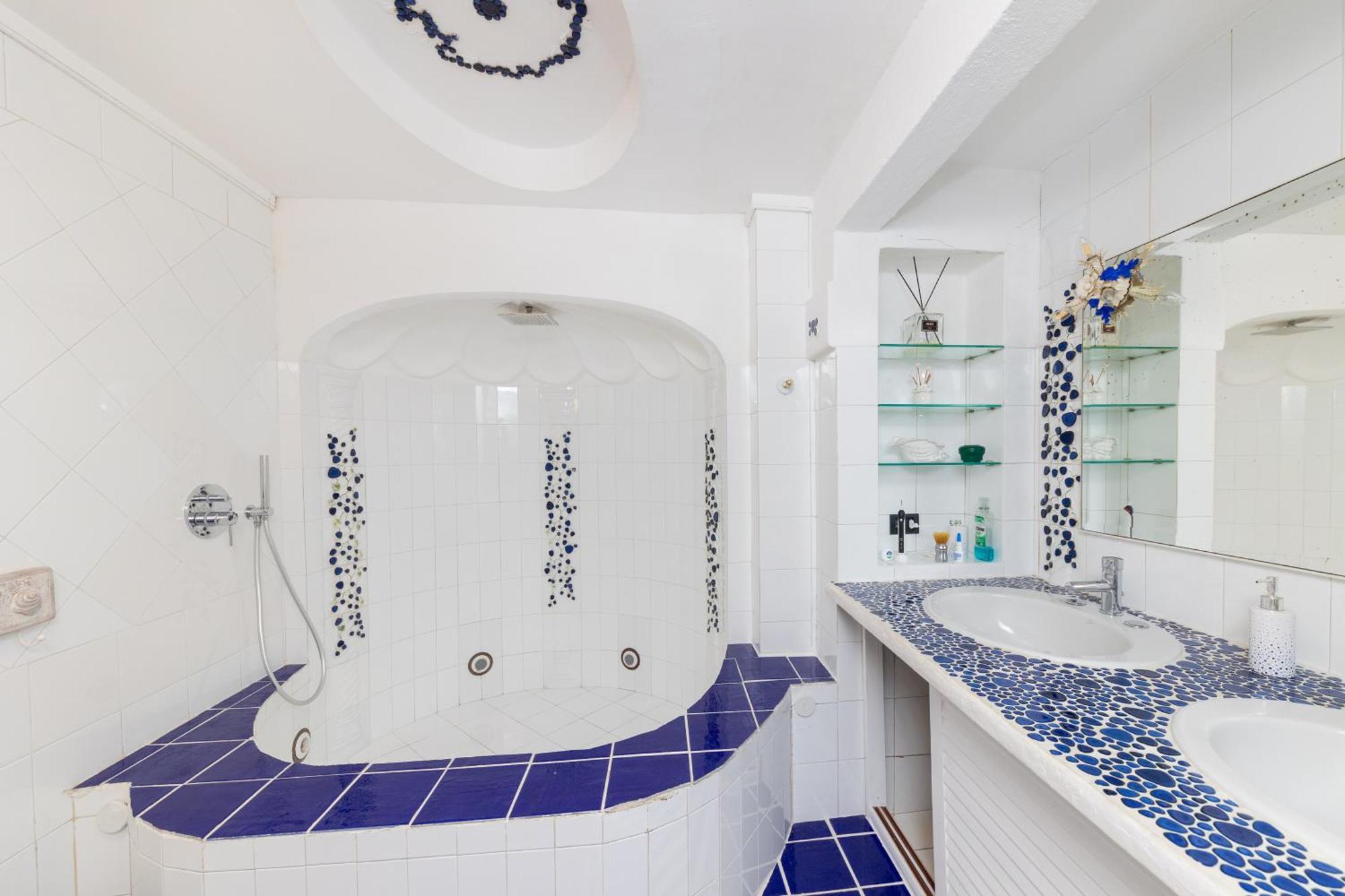 Apartment Blue Di *