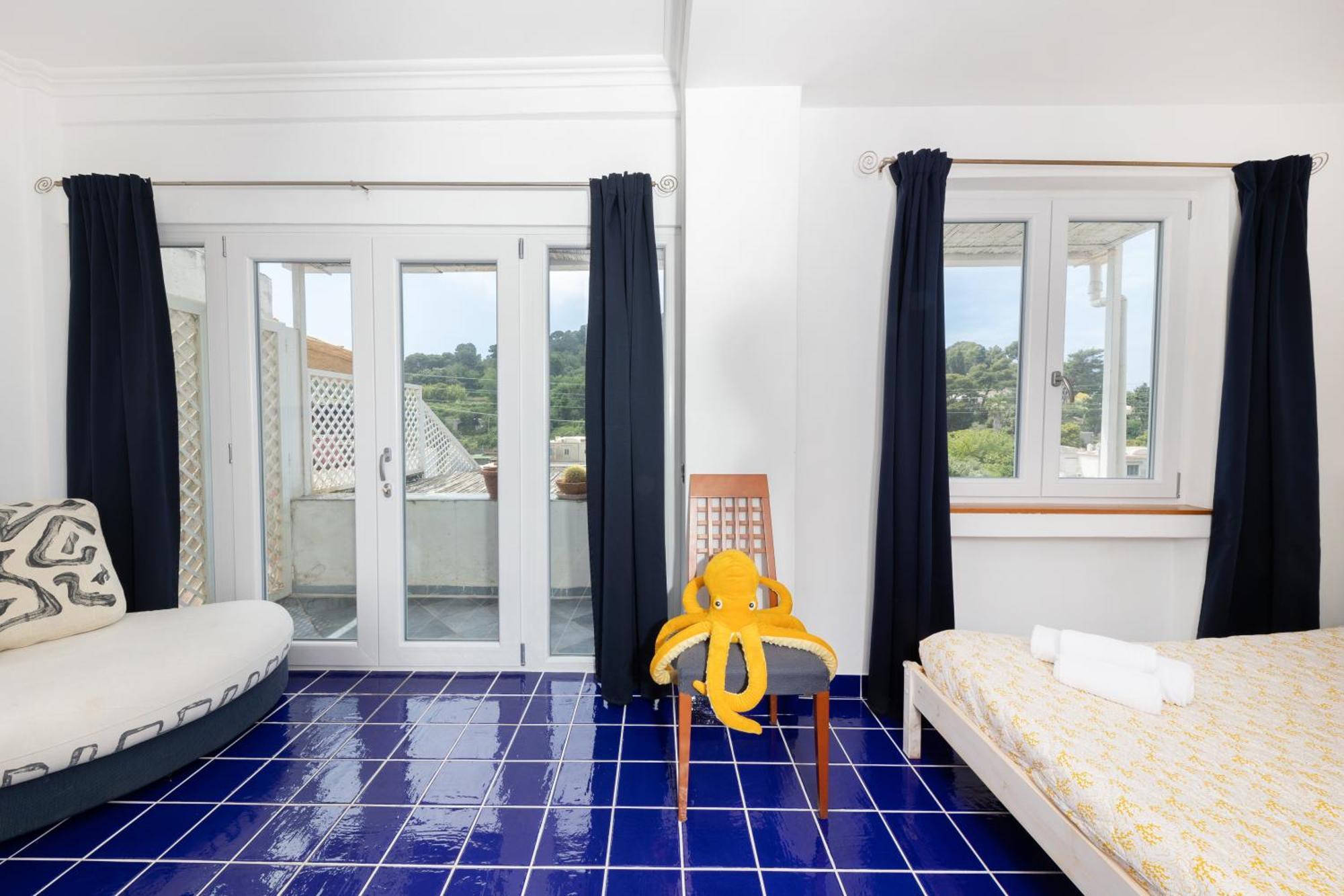 Apartment Blue Di *