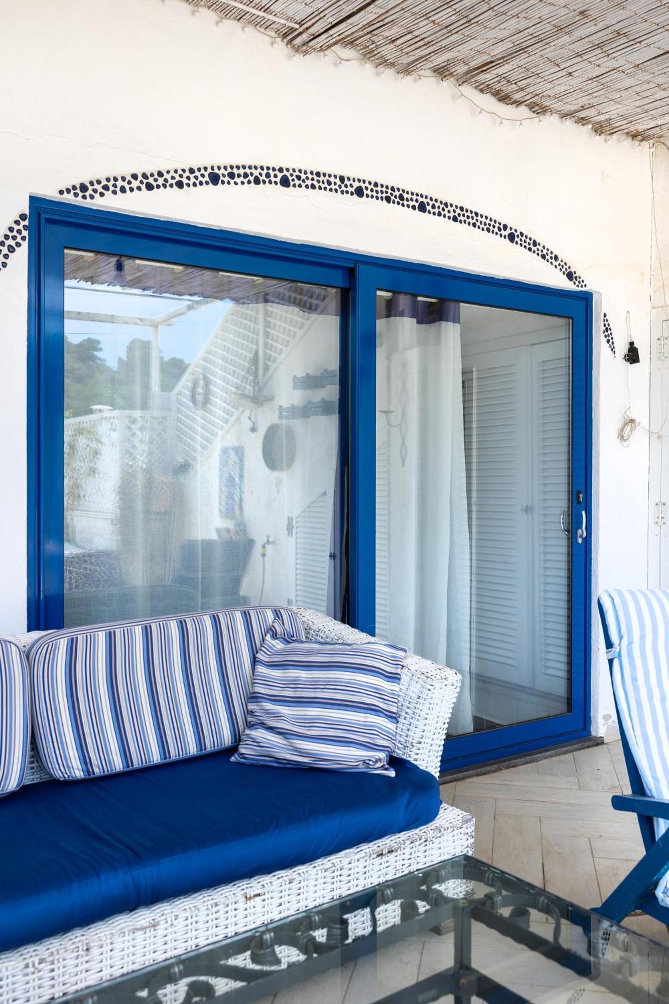 Blue Di Apartment