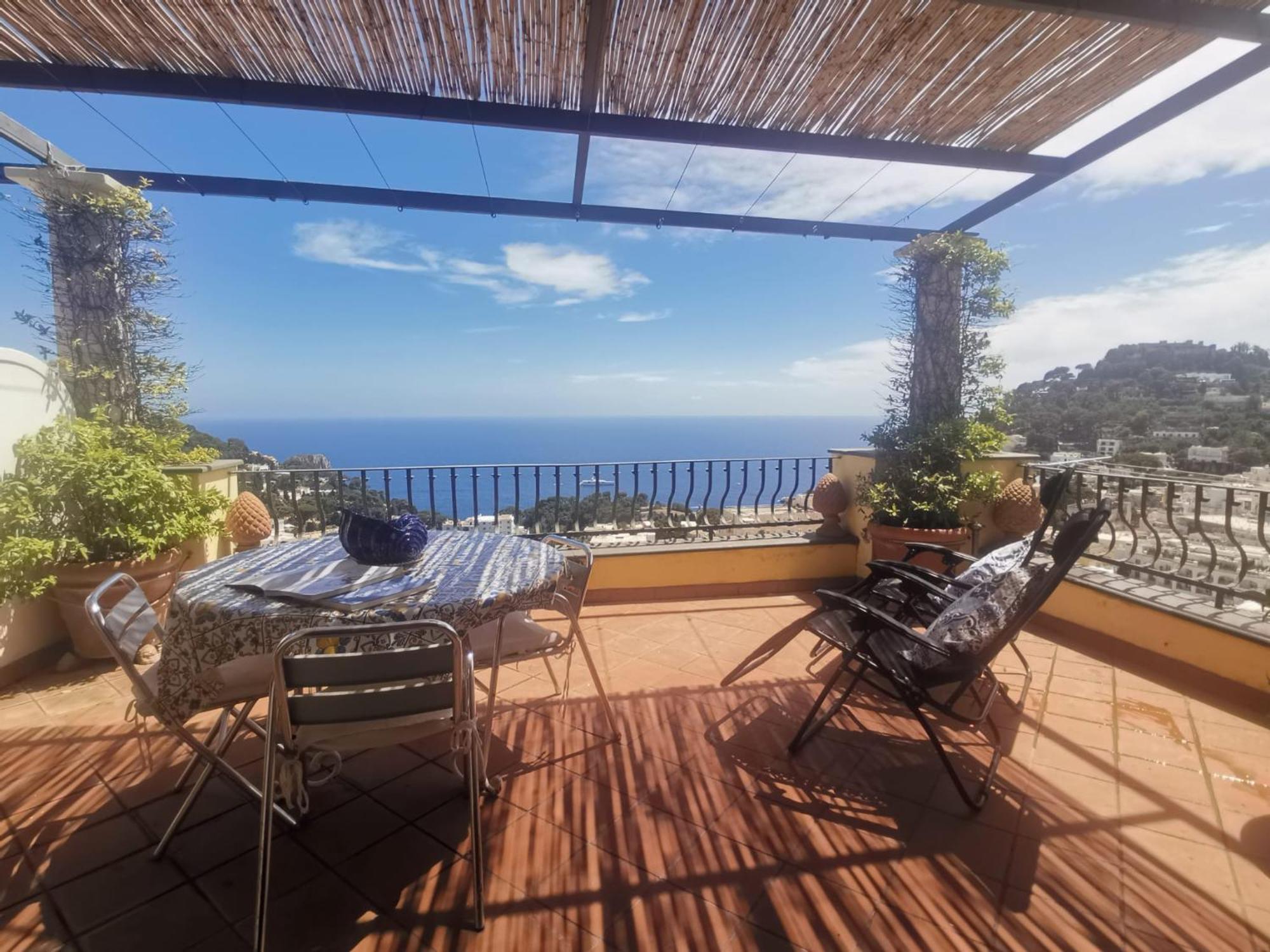 Roof Belvedere Apartment