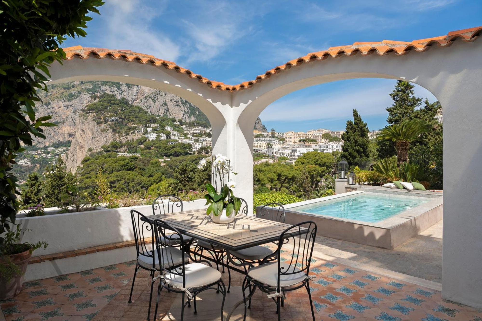 Hibiscus Villa