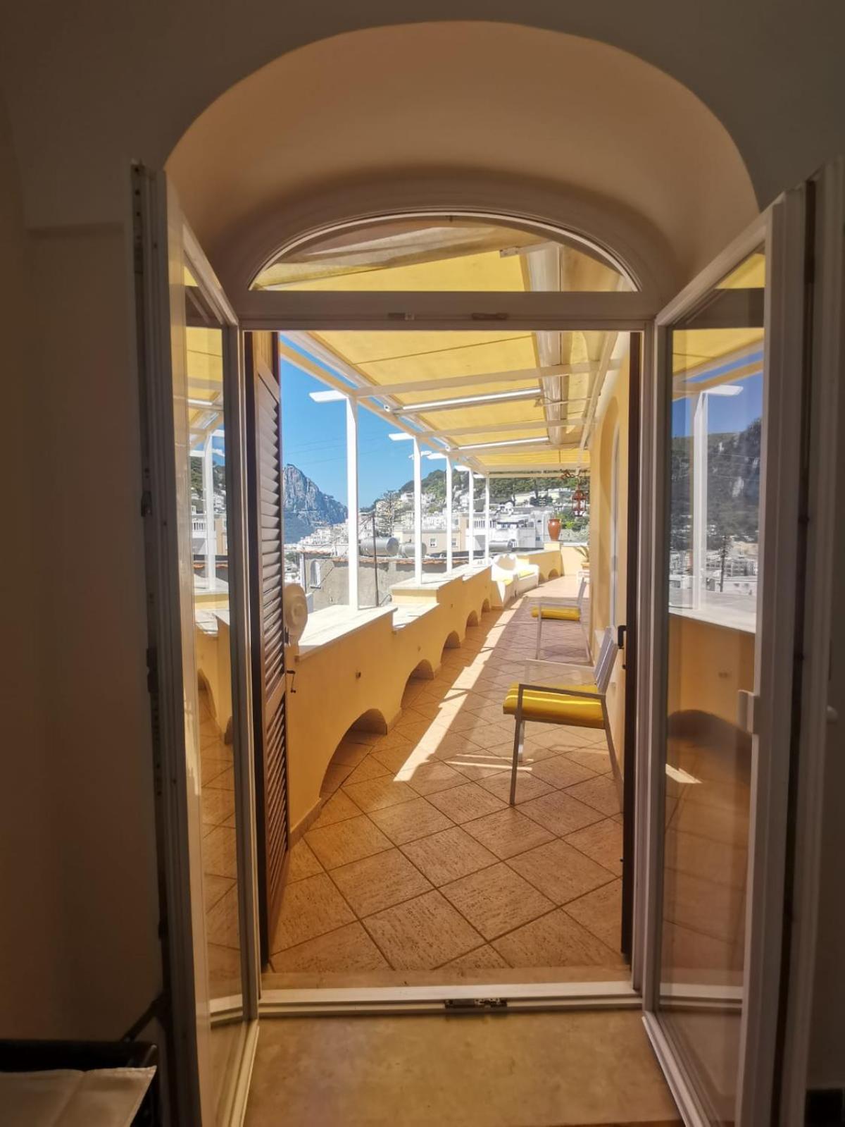Apartment Marvelous Sea View Capri