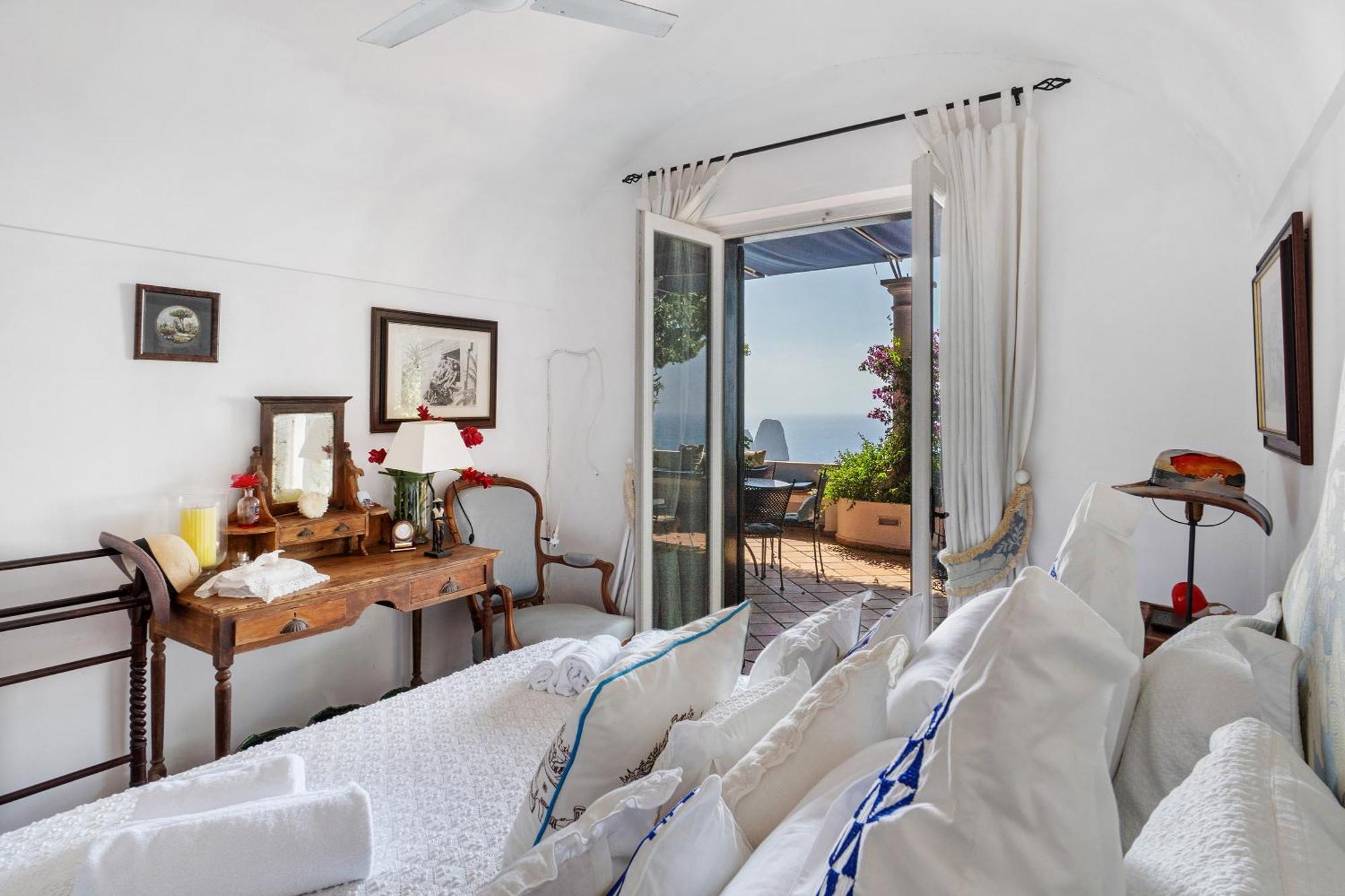 Bella Vista * Capri