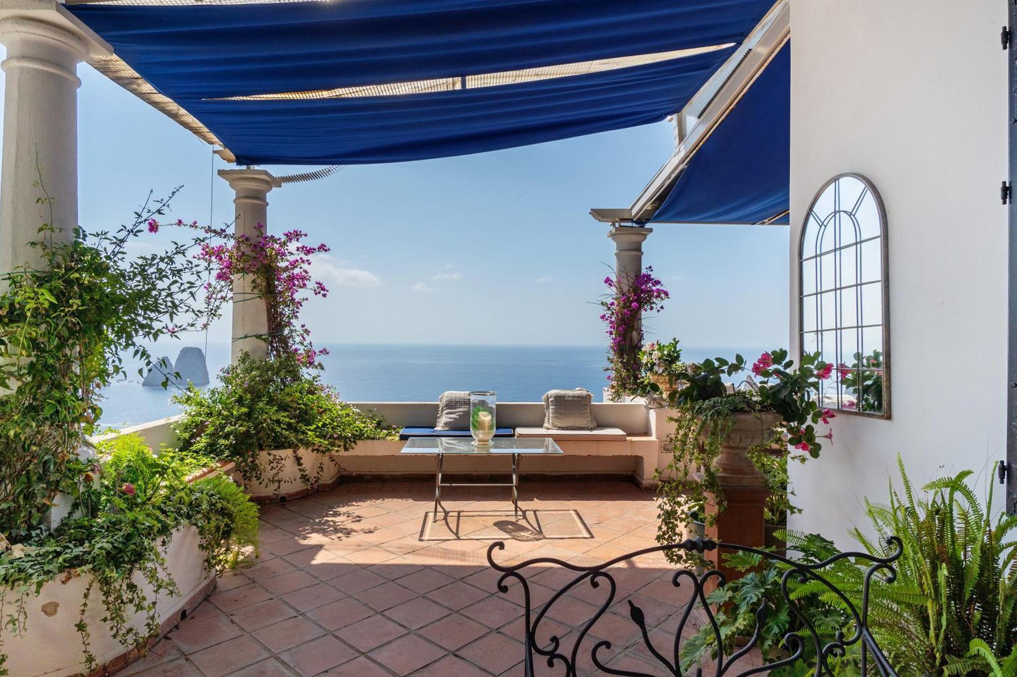 Bella Vista Capri