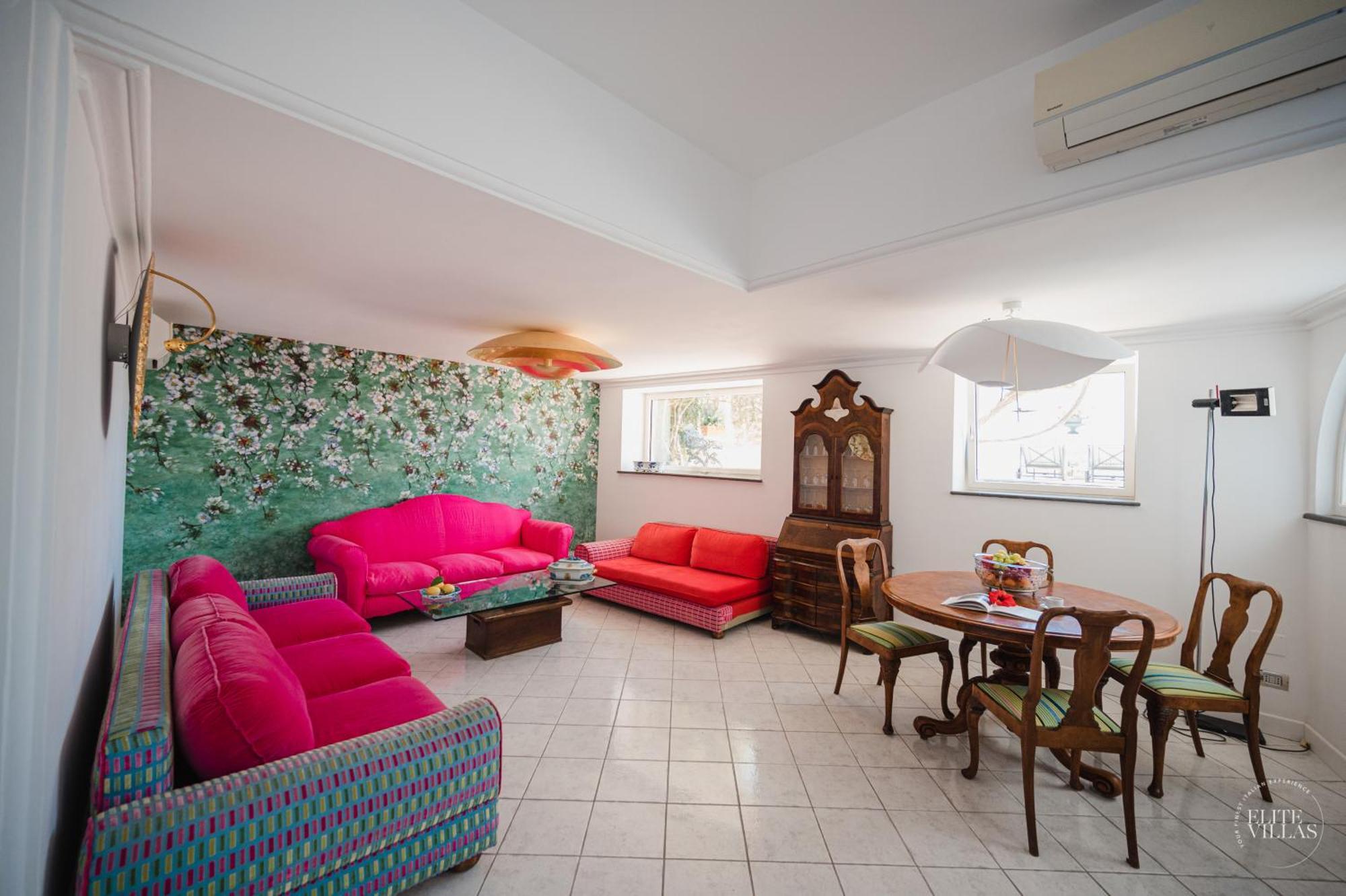 Danima Villa Capri