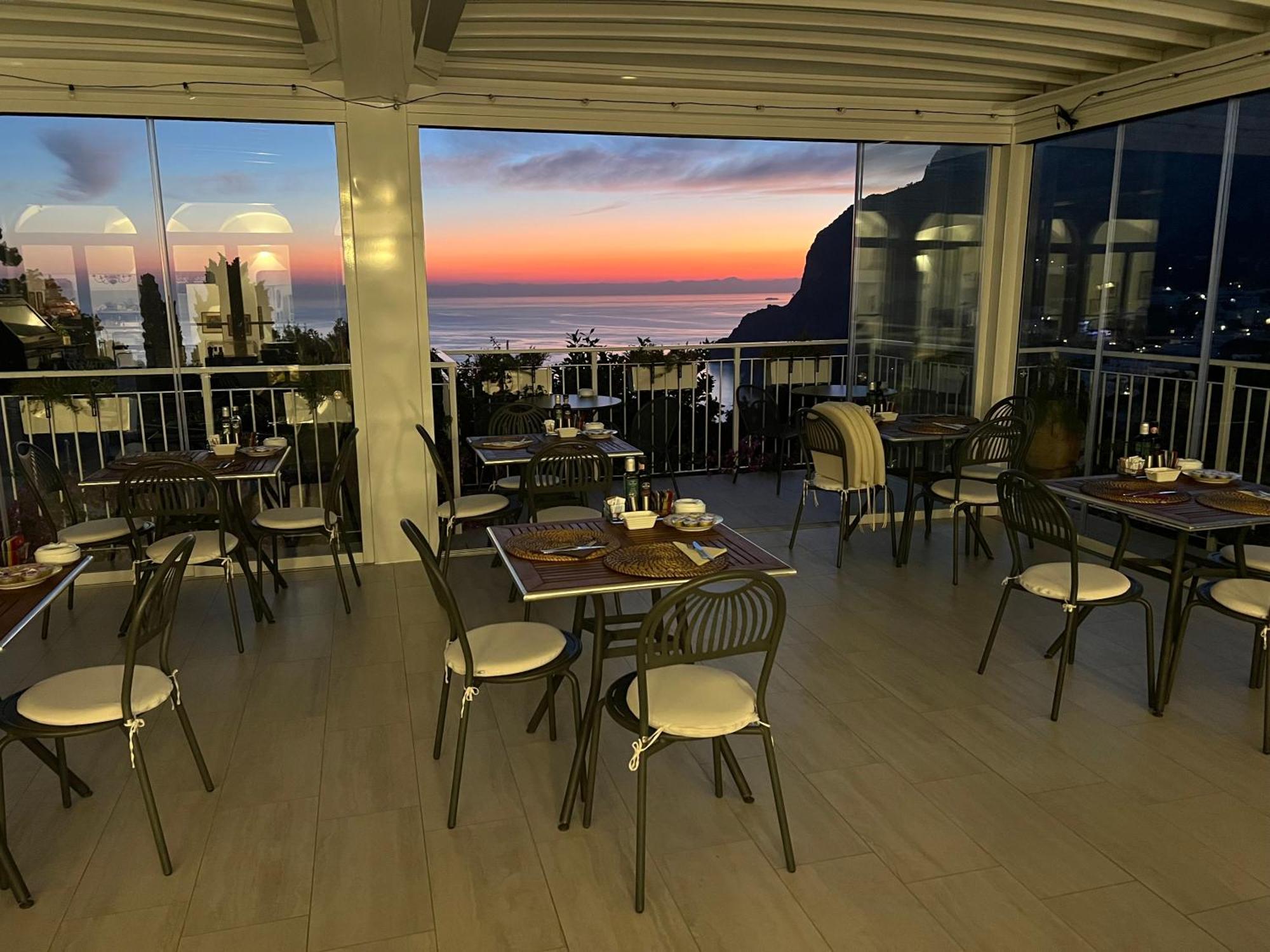 Otel La Reginella 2*