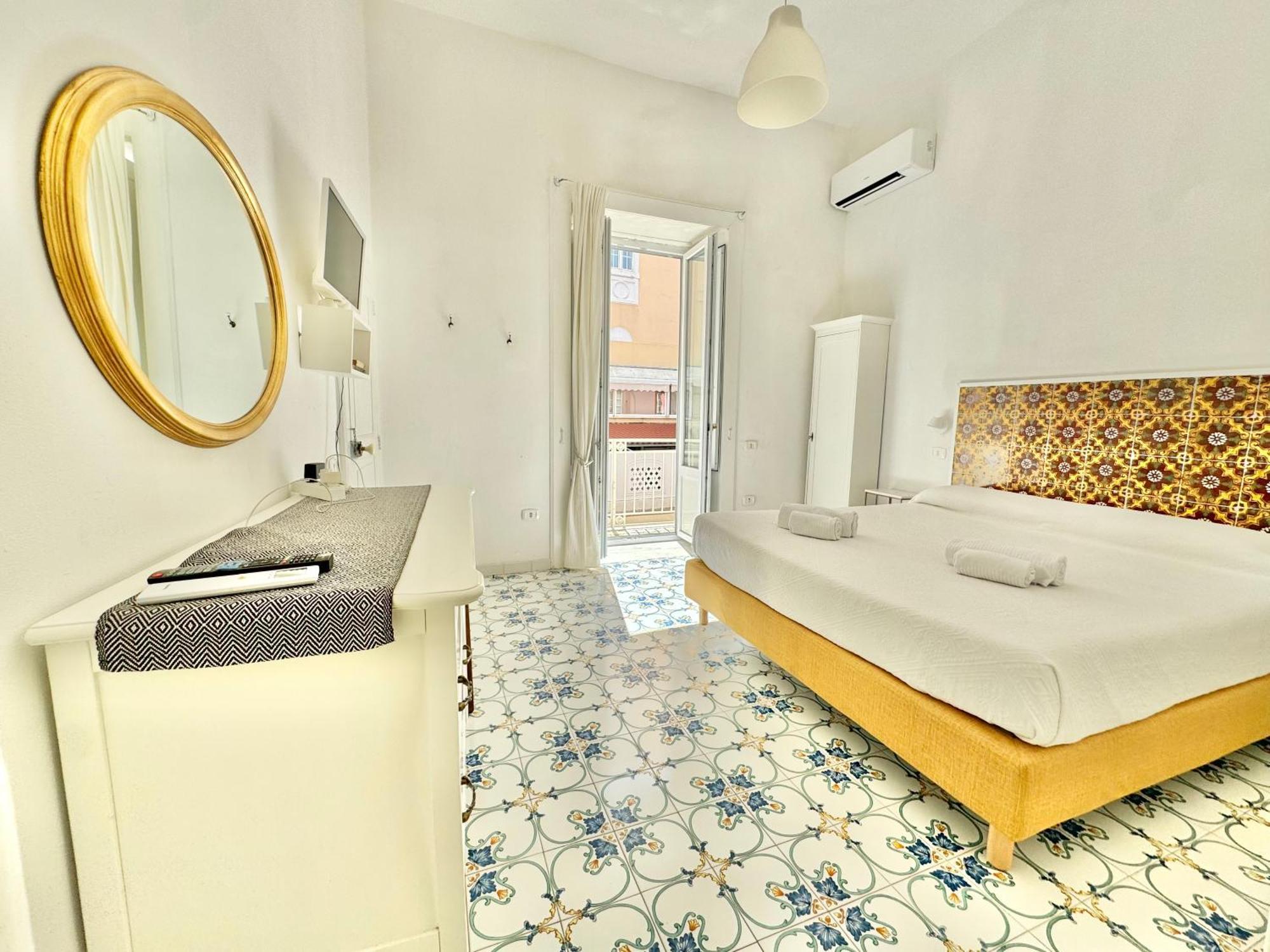 Apartment Camerelle 7, Domus Letteraria
