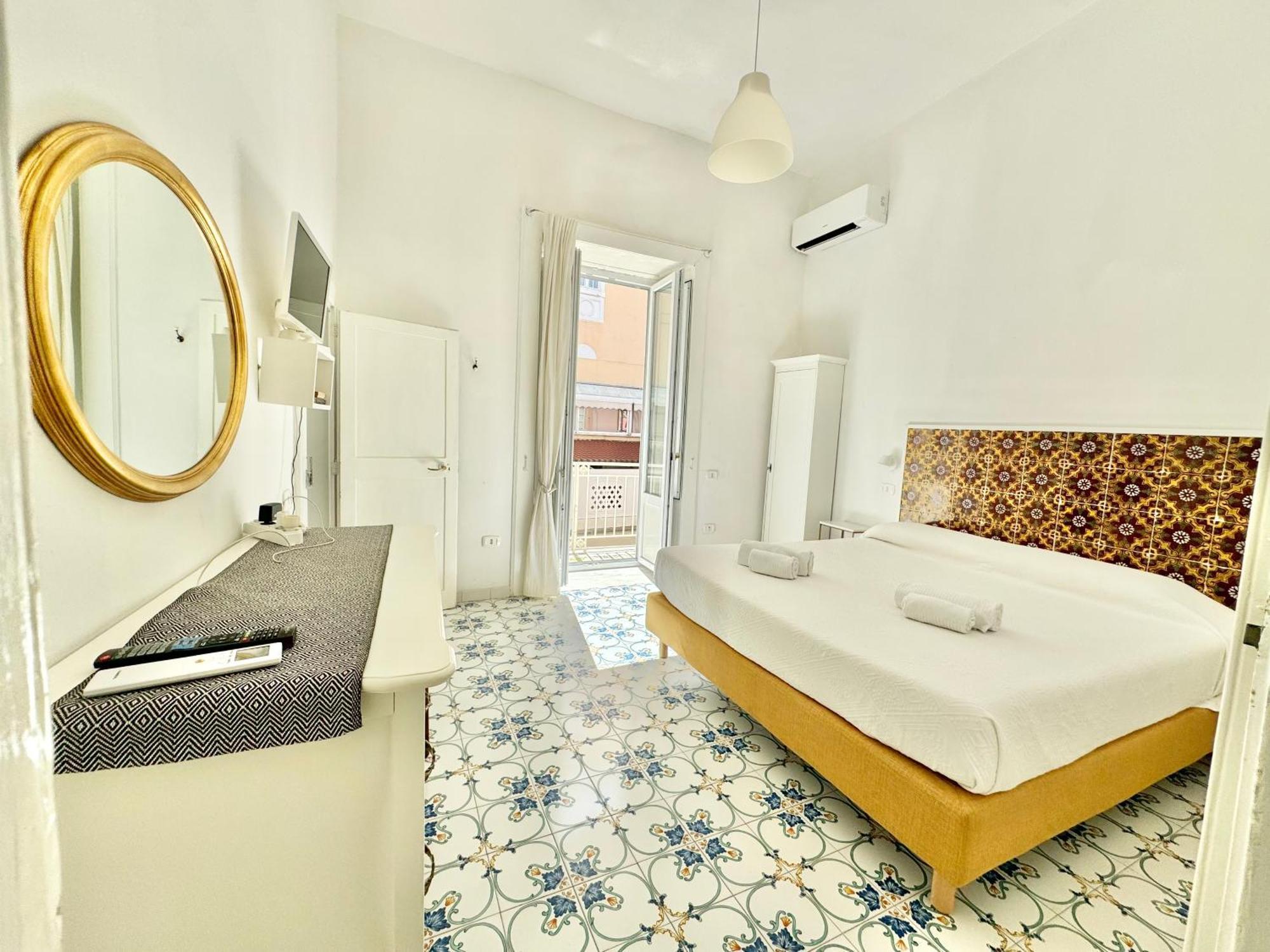 Apartment Camerelle 7, Domus Letteraria