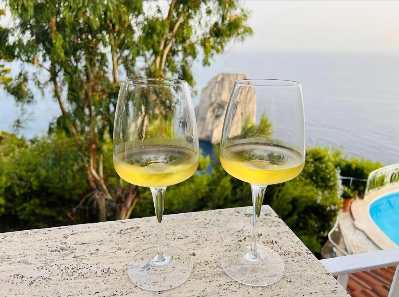 Villacore Capri