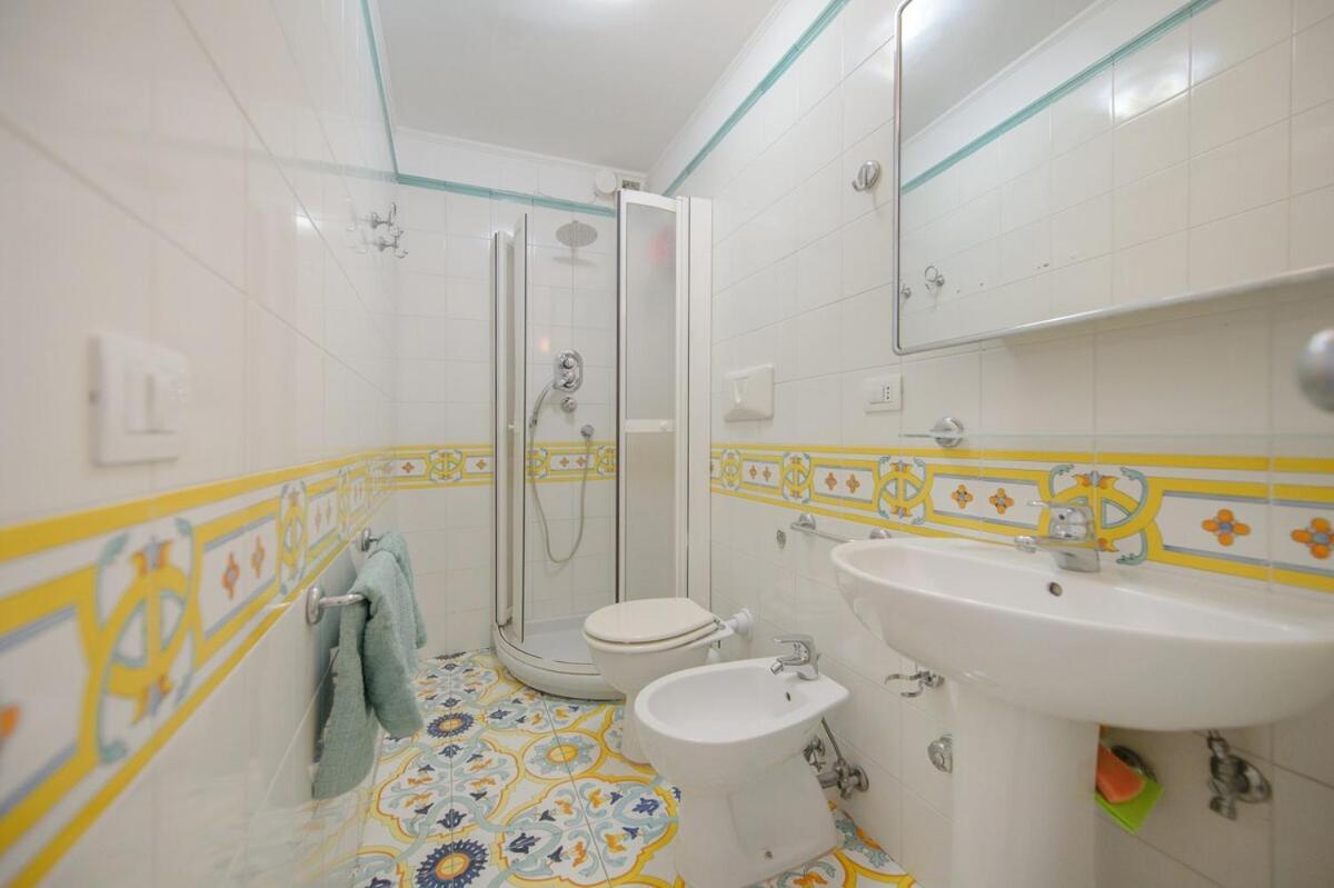 Villa Amalu Piscina E Giardino