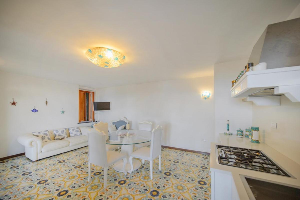 Amalu Piscina E Giardino Villa