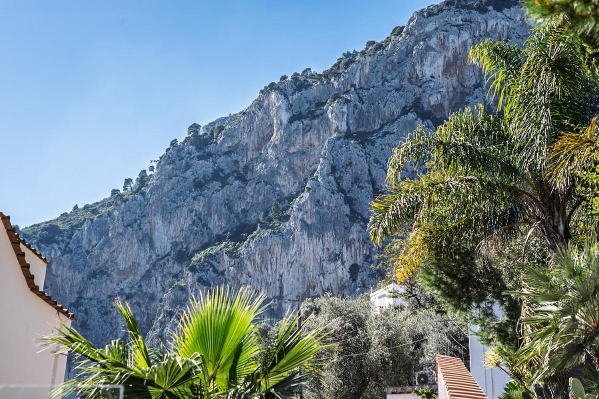 Stanza Panoramica In Argentina * Capri