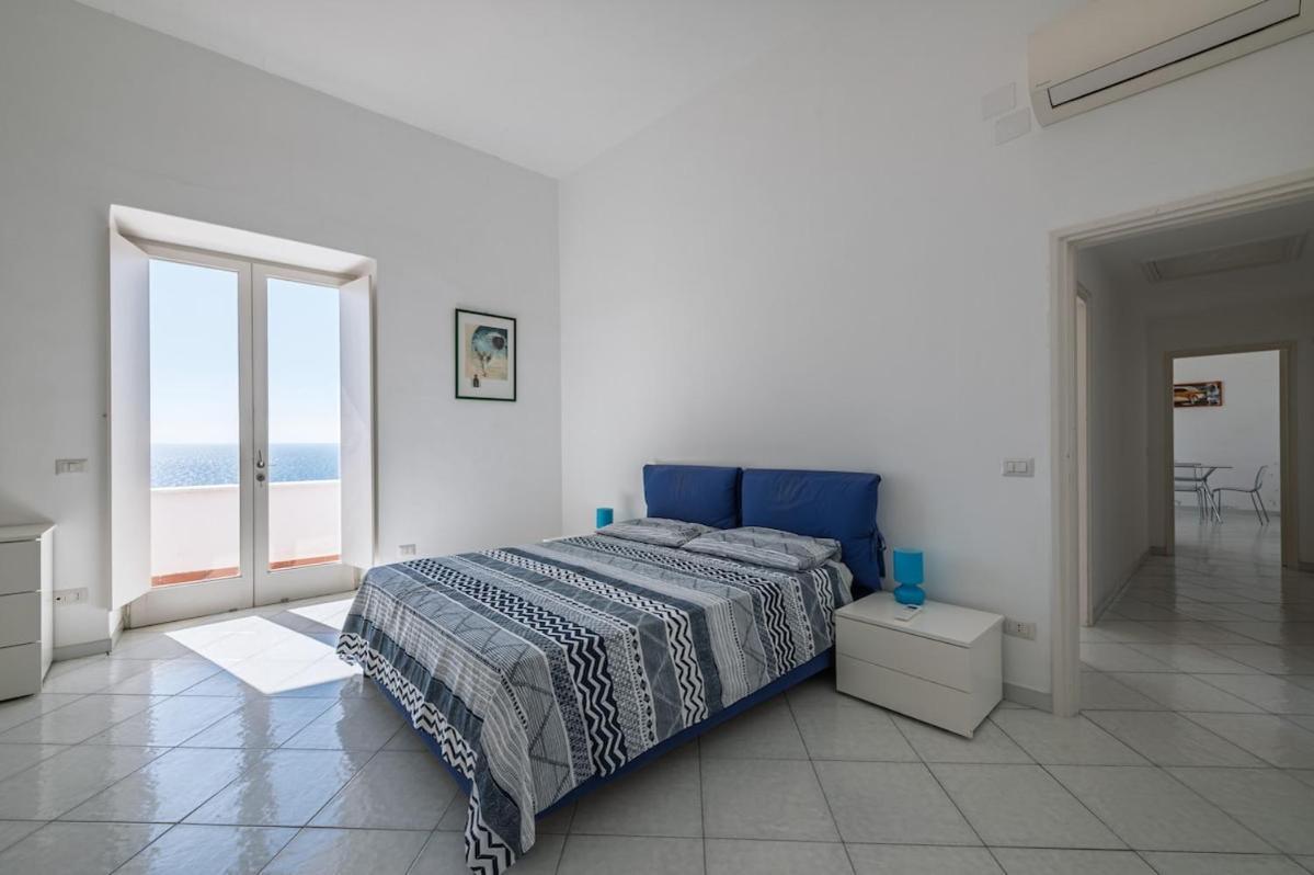 Marina Piccola Villa *