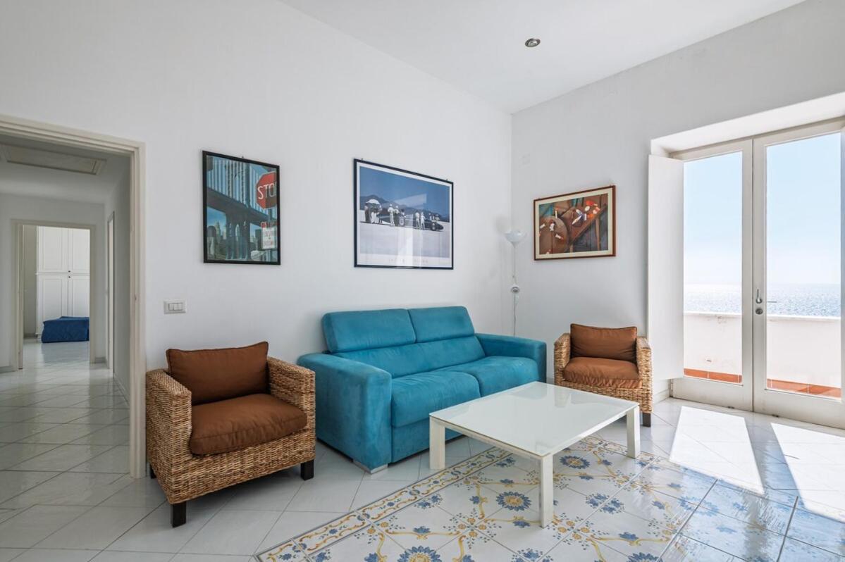 Marina Piccola Villa *